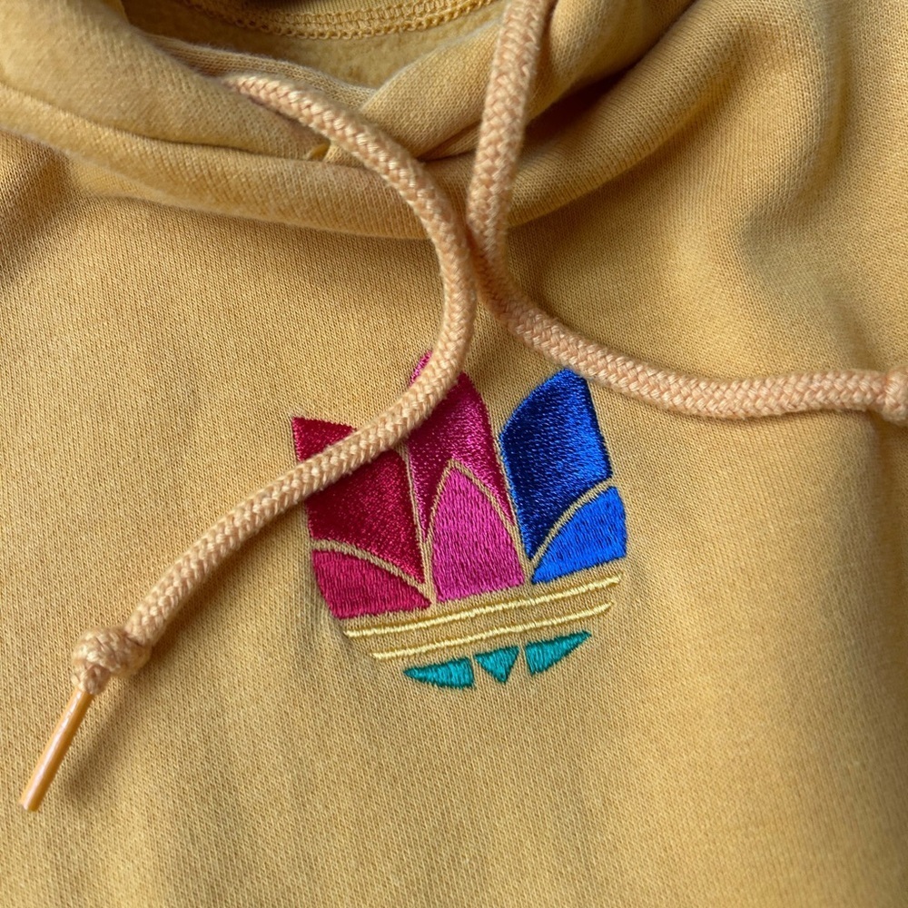 ADIDAS Old School Original Hoodie With Embroidered Colorful Logo - Picture 5 of 9
